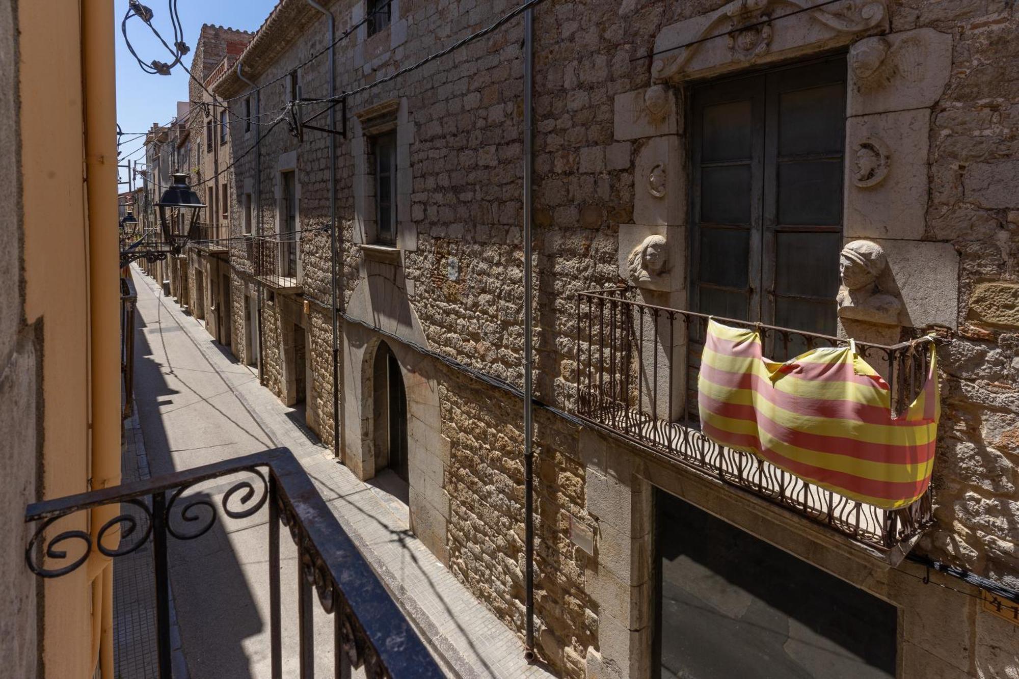 Empordanna, Apartamento Con Encanto En El Corazon Del Emporda Torroella de Montgrí Buitenkant foto